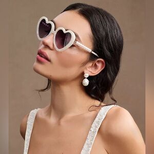 Lele Sadoughi Mother of Pearl Sweetheart Sunglasses